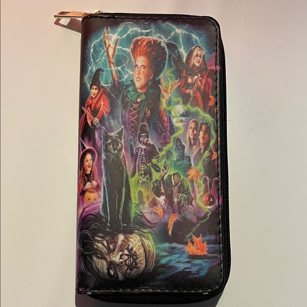 Hocus Pocus Halloween-Themed Wallet